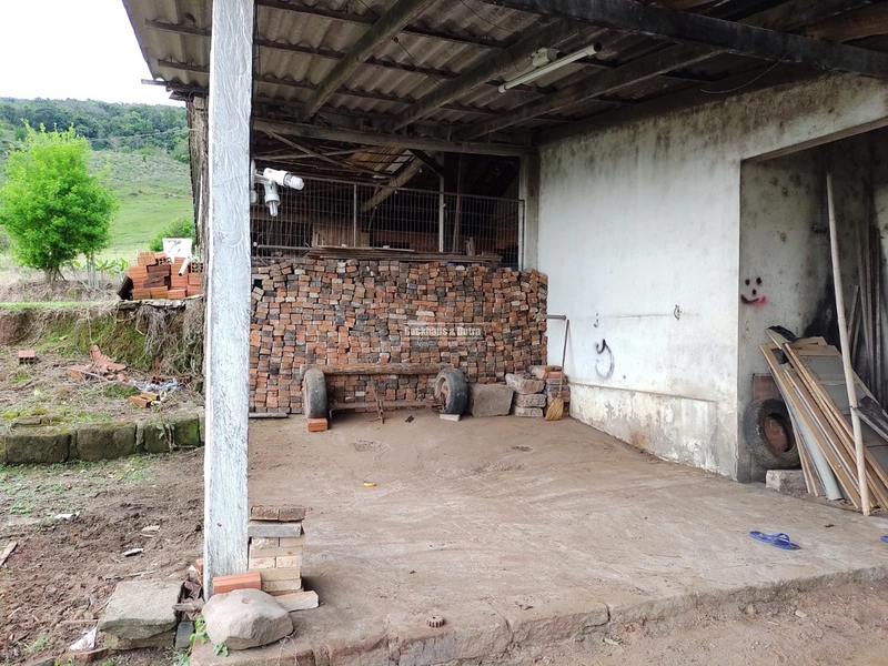 Santo Antônio da Patrulha- 33 hectares- 1 km do asfalto: 32ª foto da galeria de imagens do imóvel