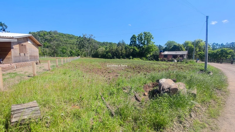 ROLANTE- Chácara de 2.000m² com arroio- Rolantinho: 2ª foto da galeria de imagens do imóvel