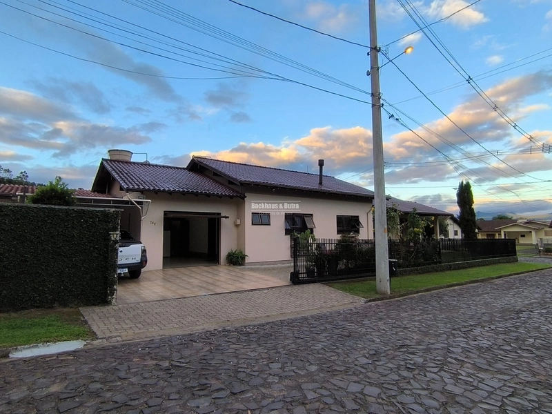 Rolante - Casa 4 dormitórios, piscina, no centro.: 6ª foto da galeria de imagens do imóvel