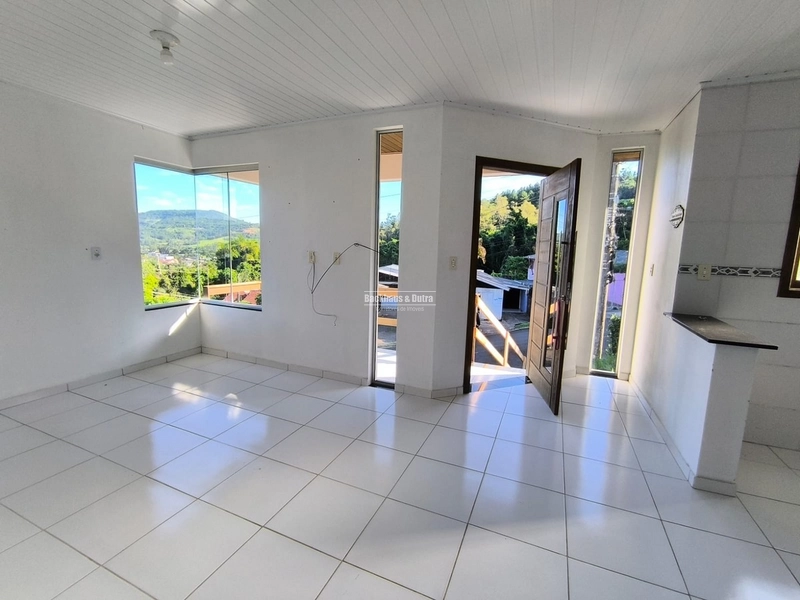 Exclusividade. Casa 2 dormitórios a 800 metros do centro. Local alto.: 5ª foto da galeria de imagens do imóvel