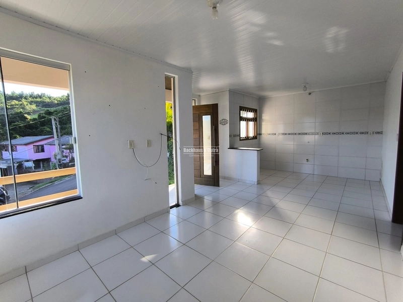 Exclusividade. Casa 2 dormitórios a 800 metros do centro. Local alto.: 6ª foto da galeria de imagens do imóvel