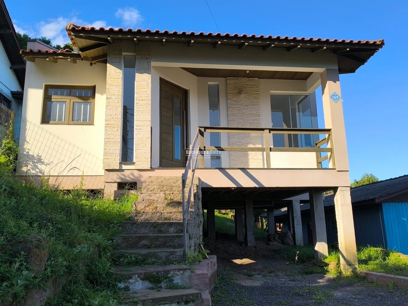 Exclusividade. Casa 2 dormitórios a 800 metros do centro. Local alto.: 1ª foto da galeria de imagens do imóvel
