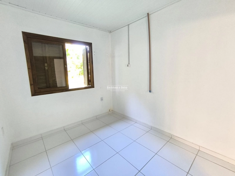 Exclusividade. Casa 2 dormitórios a 800 metros do centro. Local alto.: 9ª foto da galeria de imagens do imóvel