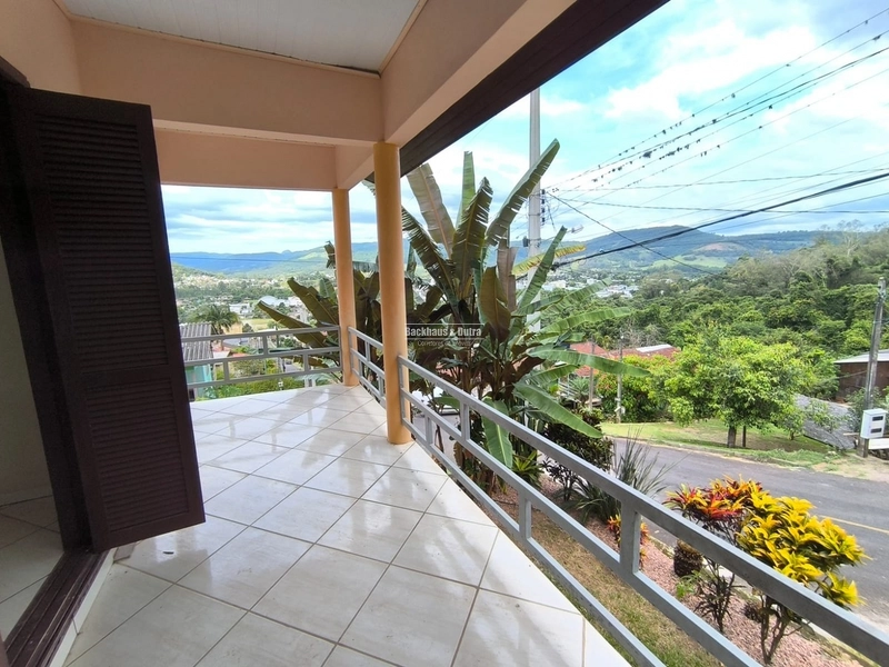 Casa ampla e arejada no centro de Rolante: 3ª foto da galeria de imagens do imóvel