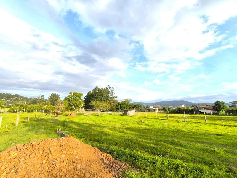 Terreno de 2.417M² área central de Rolante: 3ª foto da galeria de imagens do imóvel