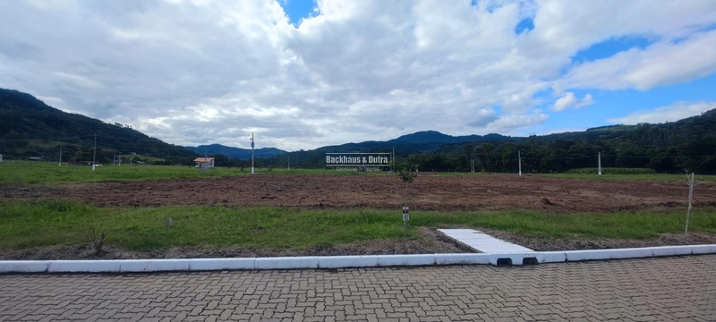 Terreno no Loteamento Areia 12x25 Plano: 1ª foto da galeria de imagens do imóvel