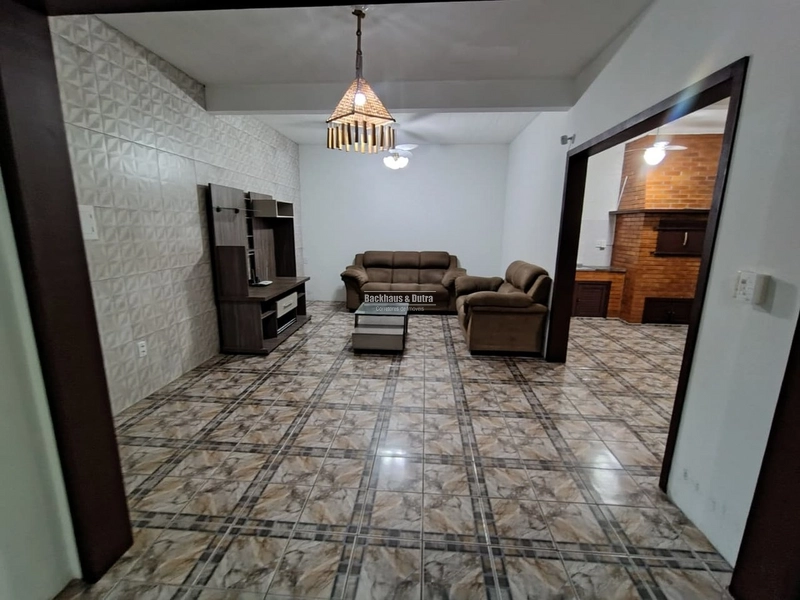 Casa ampla e completa em localização privilegiada na praia de Imbé.: 3ª foto da galeria de imagens do imóvel
