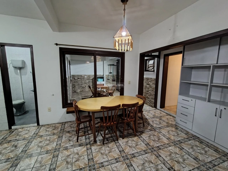 Casa ampla e completa em localização privilegiada na praia de Imbé.: 8ª foto da galeria de imagens do imóvel