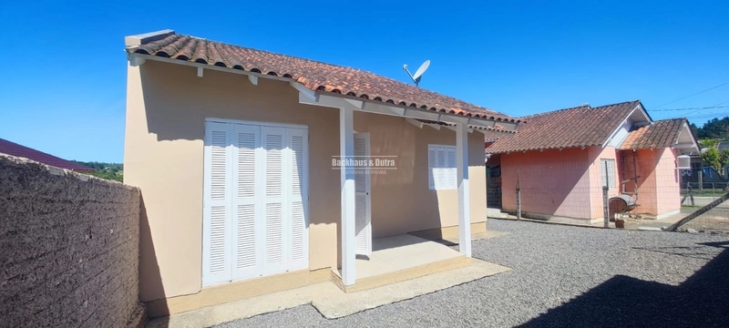 Taquara - Casa de Alvenaria para Locação – Bairro Medianeira: 4ª foto da galeria de imagens do imóvel