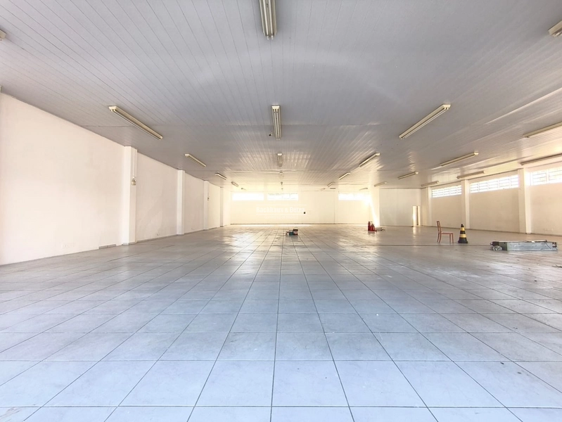 Rolante - Prédio Comercial para Locação – 600m² na Borges de Medeiros.: 5ª foto da galeria de imagens do imóvel