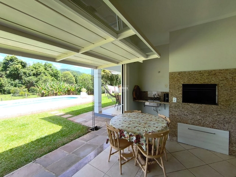 Rolante - Bela casa de alto padrão com 4.730m² - Centro.: 17ª foto da galeria de imagens do imóvel