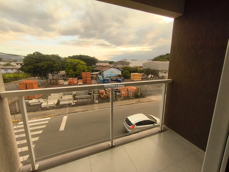 ROLANTE- APARTAMENTO MOBILIADO  COM 34m² - CENTRO: 5ª foto da galeria de imagens do imóvel