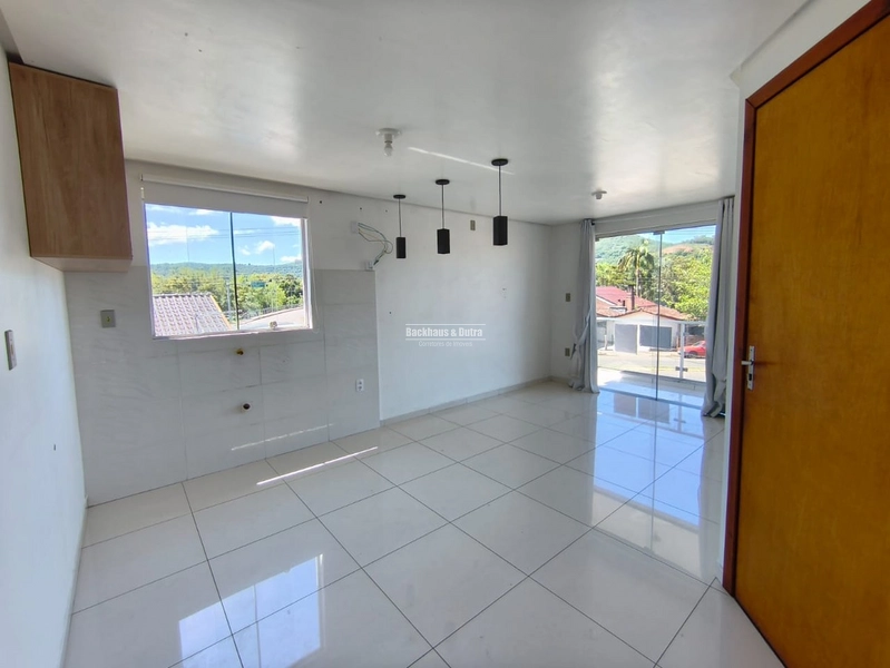 ROLANTE- APARTAMENTO DE 60m²- CENTRO: 2ª foto da galeria de imagens do imóvel