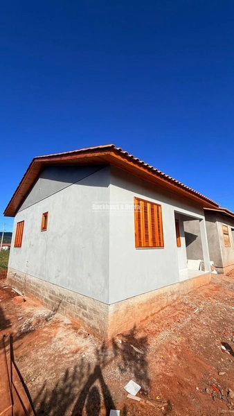 Rolante -Casa com 42m²-RIO BRANCO: 2ª foto da galeria de imagens do imóvel
