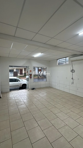 ROLANTE- SALA COMERCIAL DE 40M²- CENTRO: 3ª foto da galeria de imagens do imóvel