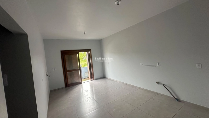 ROLANTE- LOCAÇÃO RESIDENCIAL- CASA DE 55M²-CONTESTADO: 2ª foto da galeria de imagens do imóvel