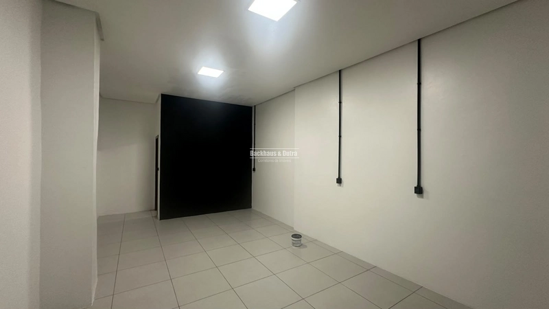 ROLANTE- LOCAÇÃO COMERCIAL  COM 45M²- CENTRO: 2ª foto da galeria de imagens do imóvel