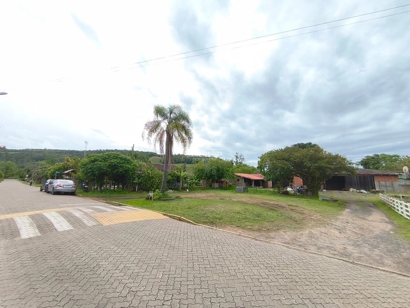 ROLANTE -TERRENO COM GALPÃO DE 200M²-ROLANTINHO: 1ª foto da galeria de imagens do imóvel