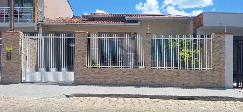 Casa para venda no bairro Santa Regina.: 1ª foto da galeria de imagens do imóvel