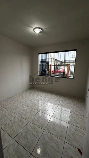 Casa para locação no bairro Cordeiros: 1ª foto da galeria de imagens do imóvel