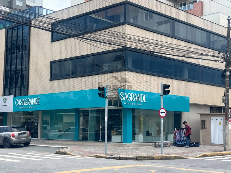 SALA COMERCIAL TÉRREA DE 160 m² NA VILA OPERÁRIA – ITAJAÍ/SC: 1ª foto da galeria de imagens do imóvel