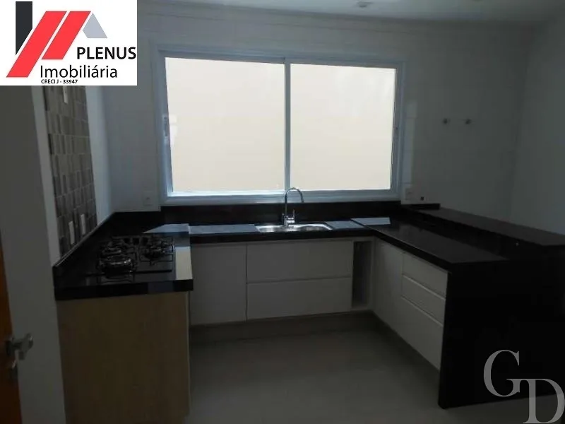 Sobrado Com 4 Quartos (3 Suítes) E Piscina em Condomínio Alto Padrão: 3ª foto da galeria de imagens do imóvel