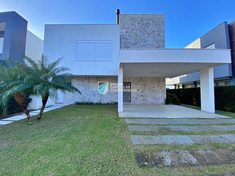 Sobrado 4 dormitórios, 4 suítes, 2 vagas, 190m² no bairro Sea Coast em Xangri-lá para Comprar