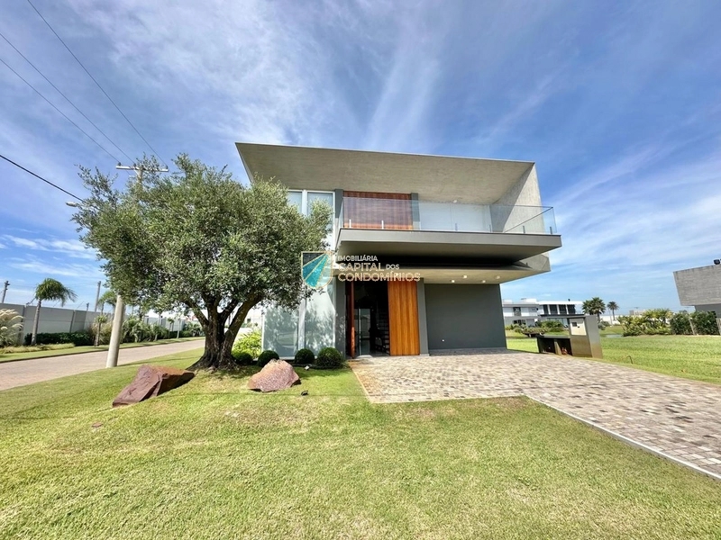 Sobrado 5 dormitórios, 5 suítes, 2 vagas, 400m² no bairro Sense Xangri-lá em Xangri-lá para Comprar