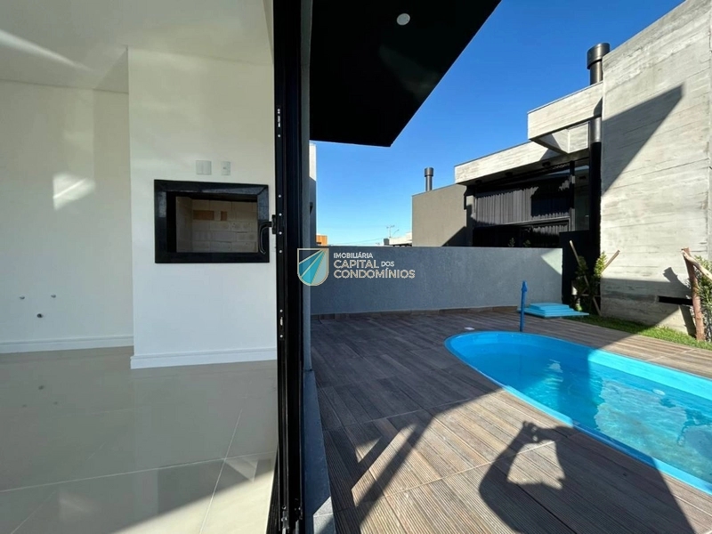Sobrado 4 dormitórios, 4 suítes, 2 vagas, 200m² no bairro Blue Xangri-lá em Xangri-lá para Comprar