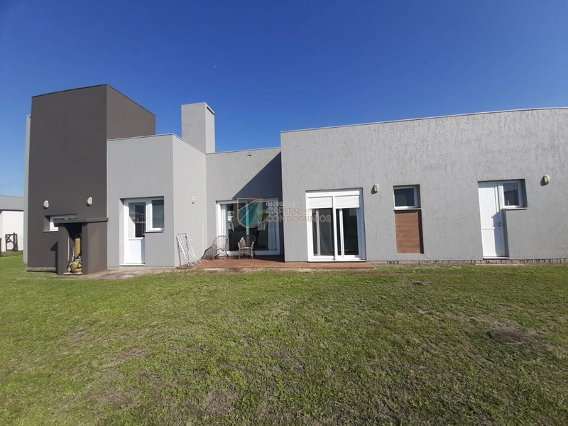 Casa mobiliada e em localização central em condomínio náutico.: 5ª foto da galeria de imagens do imóvel