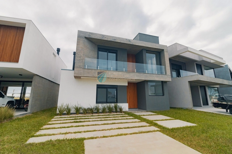 Excelente sobrado no condomínio Blue Xangri-lá junto a infraestrura.: 1ª foto da galeria de imagens do imóvel