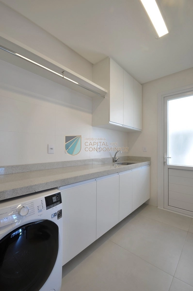 Sobrado novo em condomínio fechado em Capão da Canoa: 89ª foto da galeria de imagens do imóvel