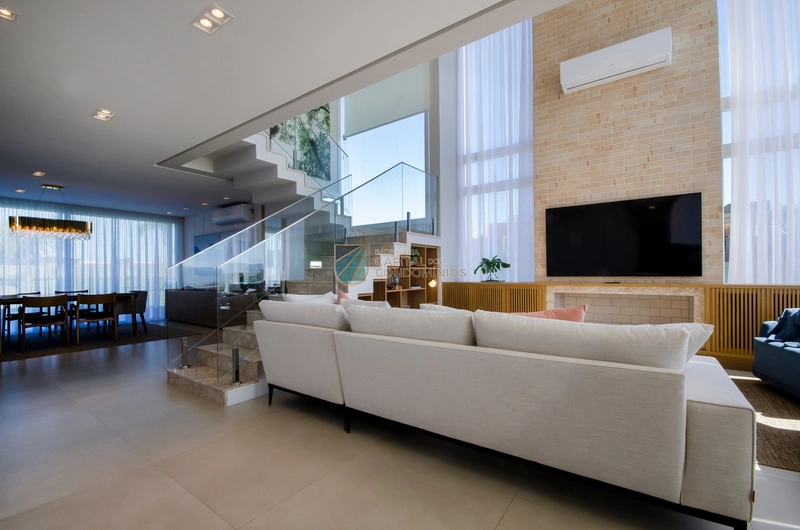 Sobrado novo em condomínio fechado em Capão da Canoa: 4ª foto da galeria de imagens do imóvel