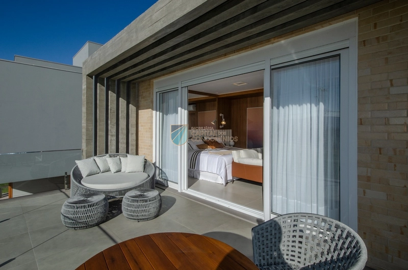 Sobrado novo em condomínio fechado em Capão da Canoa: 47ª foto da galeria de imagens do imóvel