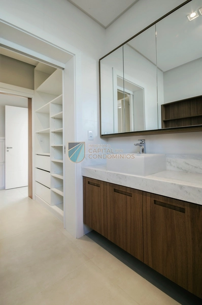 Sobrado novo em condomínio fechado em Capão da Canoa: 61ª foto da galeria de imagens do imóvel