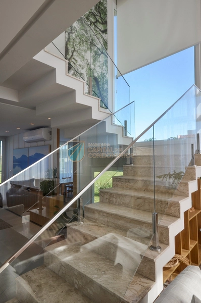 Sobrado novo em condomínio fechado em Capão da Canoa: 34ª foto da galeria de imagens do imóvel