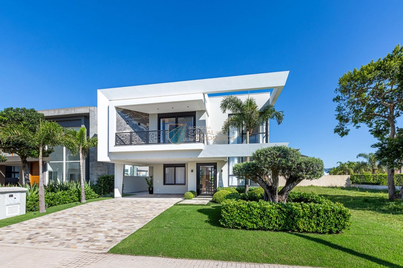 Sobrado no Condomínio Velas da Marina em Capão da Canoa: 2ª foto da galeria de imagens do imóvel