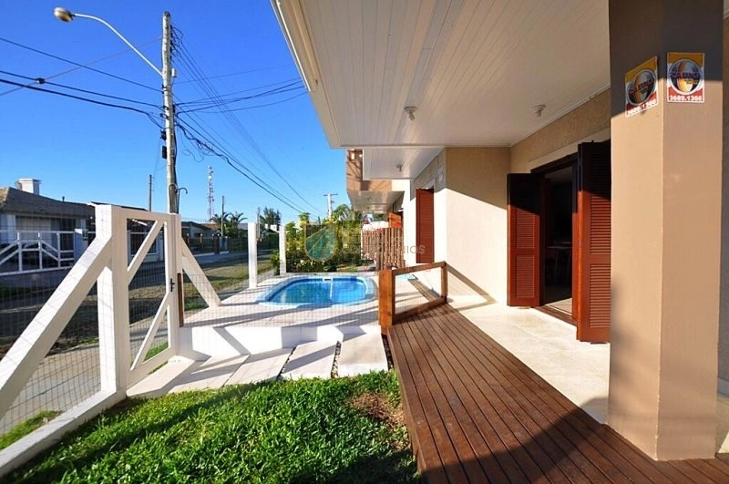 Excelente duplex no centro de Xangri-lá: 4ª foto da galeria de imagens do imóvel