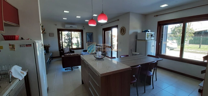 Excelente duplex no centro de Xangri-lá: 1ª foto da galeria de imagens do imóvel