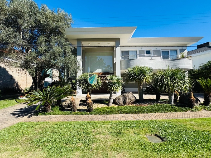 Imóvel diferenciado em condomínio selecionado em Atlântida.