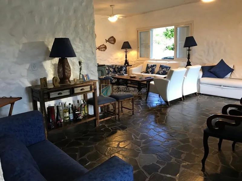 Bela casa mobiliada e com piscina a poucas quadras do mar em Atlântida: 5ª foto da galeria de imagens do imóvel