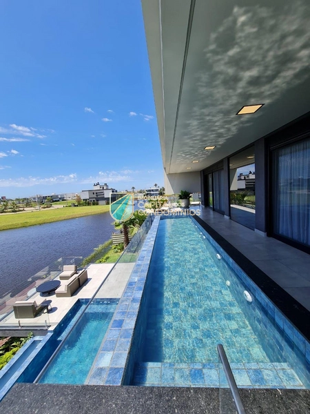 Belíssima mansão no Condomínio Sense Xangri-lá: 37ª foto da galeria de imagens do imóvel