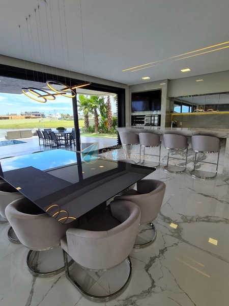 Belíssima mansão no Condomínio Sense Xangri-lá: 4ª foto da galeria de imagens do imóvel