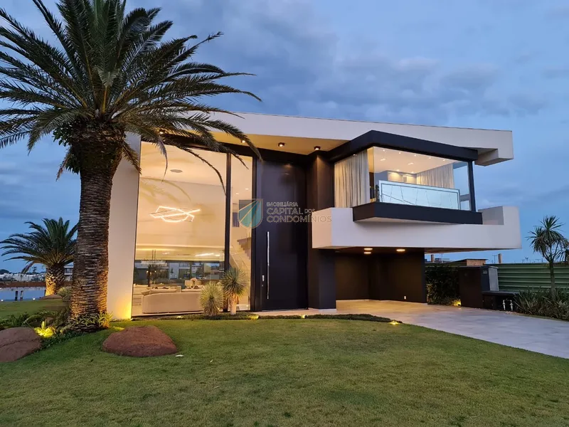 Mansão beira lago no Sense: 3ª foto da galeria de imagens do imóvel