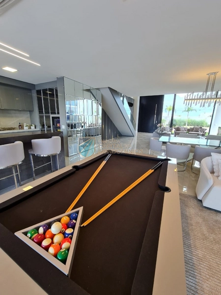 Mansão beira lago no Sense: 10ª foto da galeria de imagens do imóvel