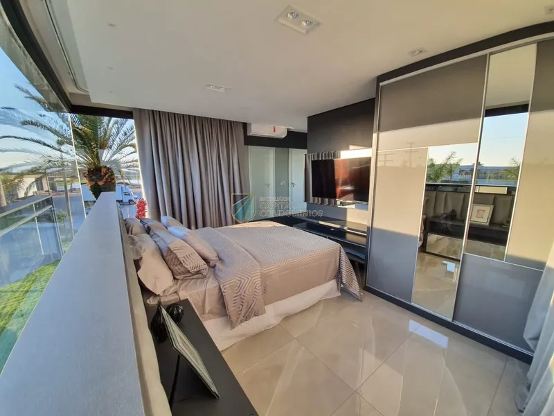 Mansão beira lago no Sense: 16ª foto da galeria de imagens do imóvel