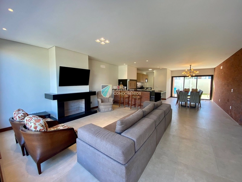 Belíssimo sobrado com piscina no condomínio Blue em Xangri-lá: 2ª foto da galeria de imagens do imóvel