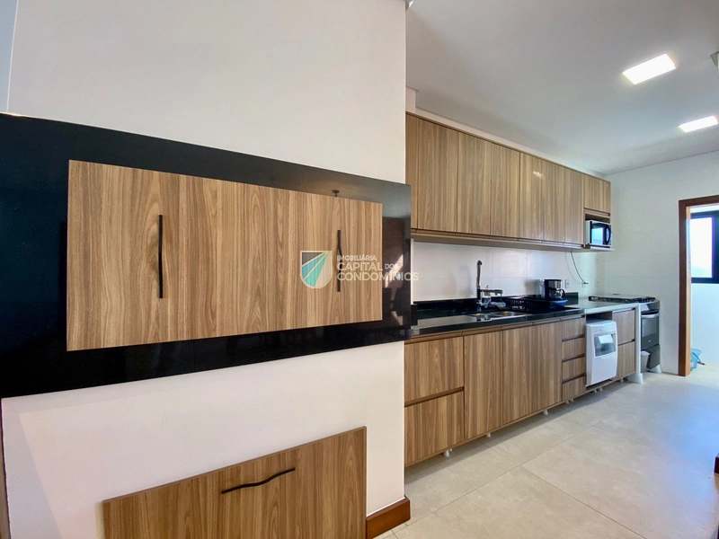 Belíssimo sobrado com piscina no condomínio Blue em Xangri-lá: 8ª foto da galeria de imagens do imóvel