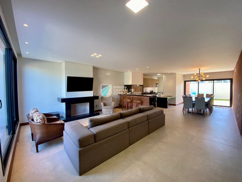 Belíssimo sobrado com piscina no condomínio Blue em Xangri-lá: 16ª foto da galeria de imagens do imóvel