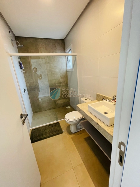 Belíssimo sobrado com piscina no condomínio Blue em Xangri-lá: 16ª foto da galeria de imagens do imóvel